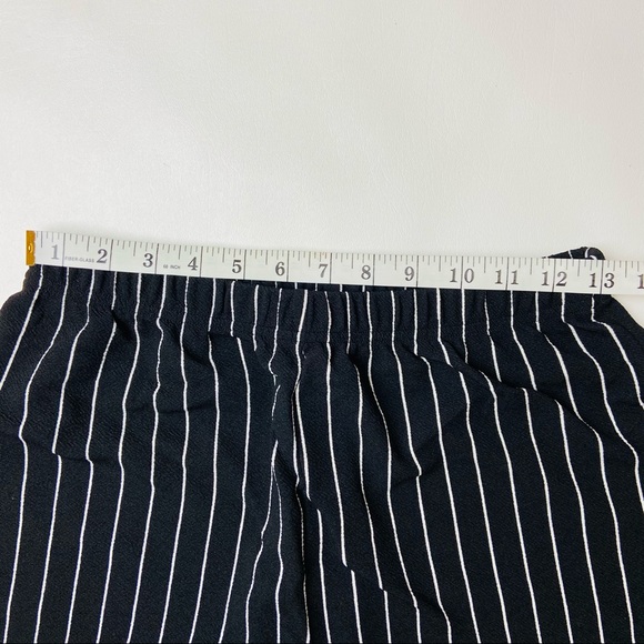 NEW 2 Piece Set Top and Shorts - Picture 8 of 8